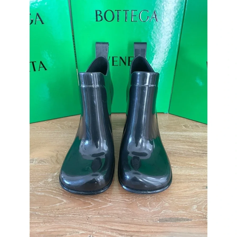 BOTTEGA‎ VENETA BLACK RUBBER 